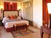 Ol Tukai Lodge - Bedroom 